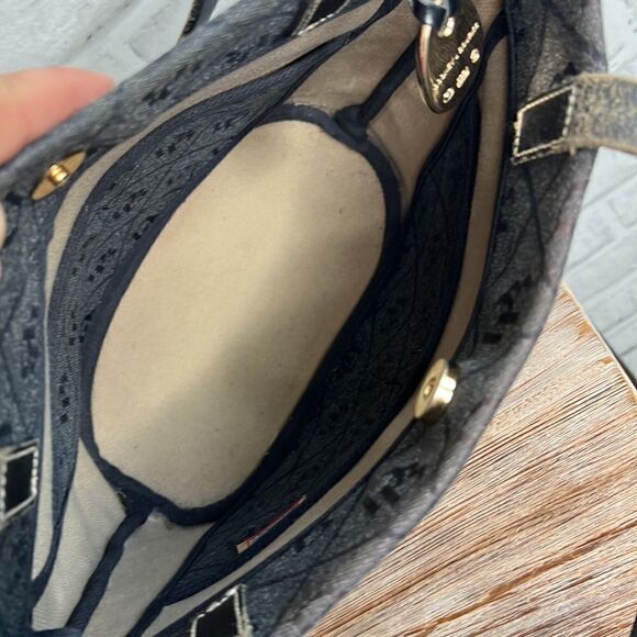 VINTAGE Dooney & Bourke Canvas Signature DB Bucket Leather Trim Bag Purse - Picture 5 of 9